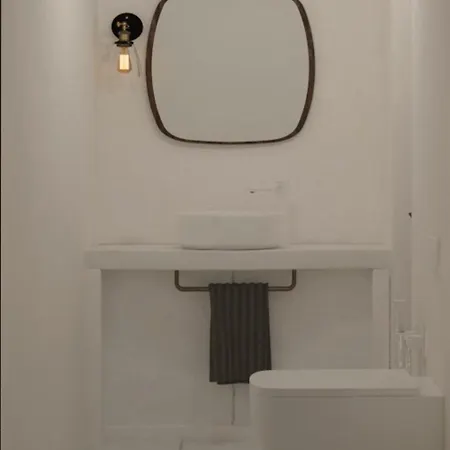 Chez Sophie Hotel Kamari (Santorini)