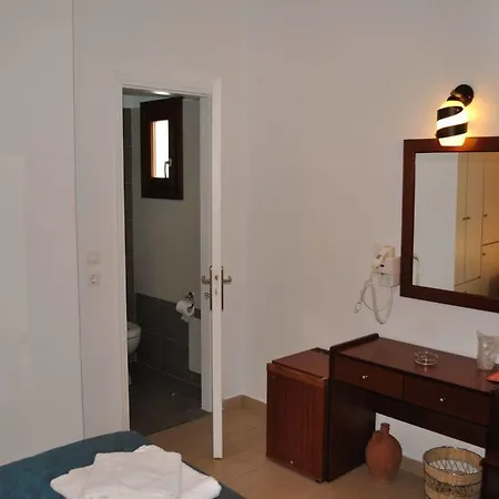 Chez Sophie מלון Kamári