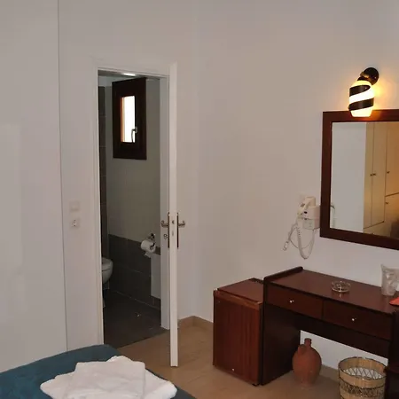 Chez Sophie Hotel Kamari (Santorini)