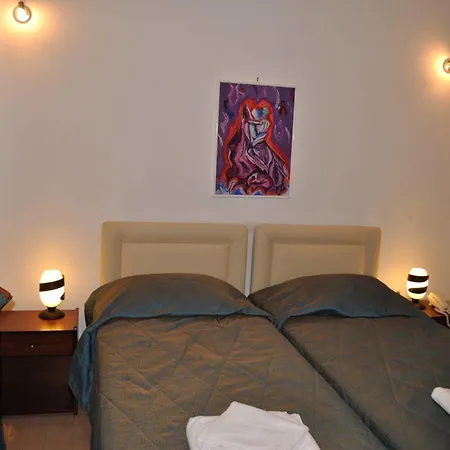 Chez Sophie Kamari (Santorini)