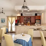 Hotel Chez Sophie 3*